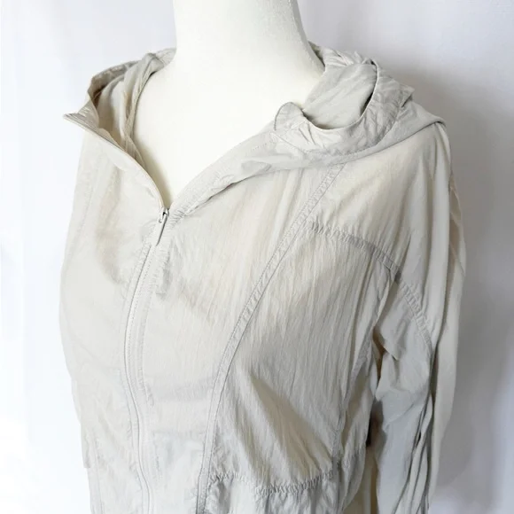 Lululemon Hood Lite Jacket 6 - Picture 5 of 8